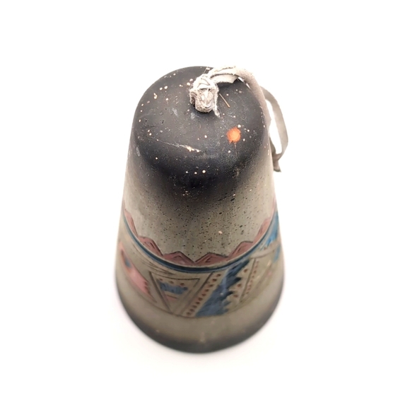 Vintage Native American Ceramic Pottery Bell Hand Painted Handpainted & Engraved - Picture 7 of 11